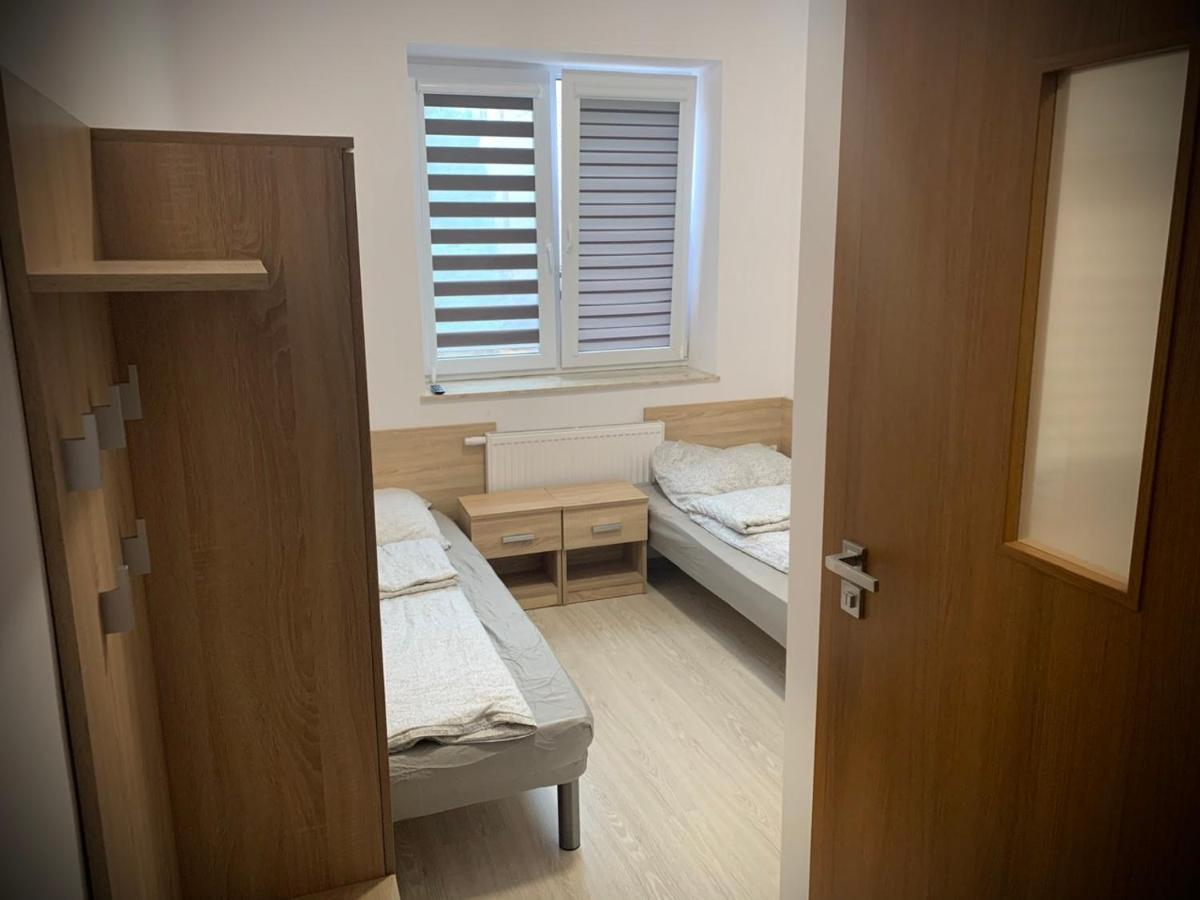 Hostel Sportowa พวอนส์ค ภายนอก รูปภาพ