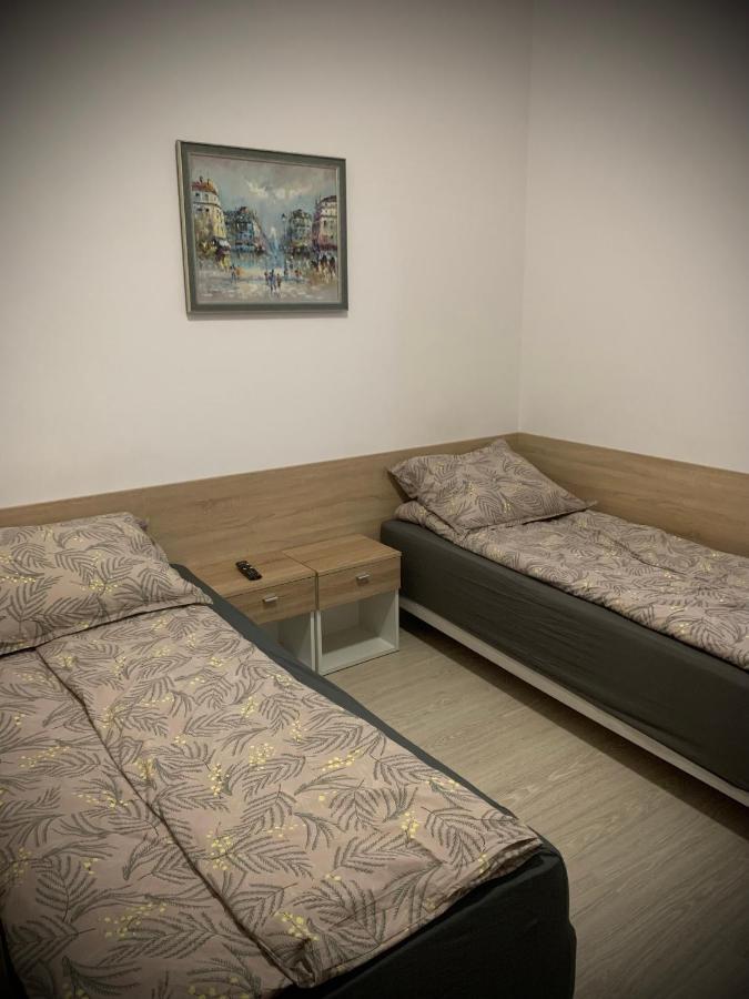 Hostel Sportowa พวอนส์ค ภายนอก รูปภาพ