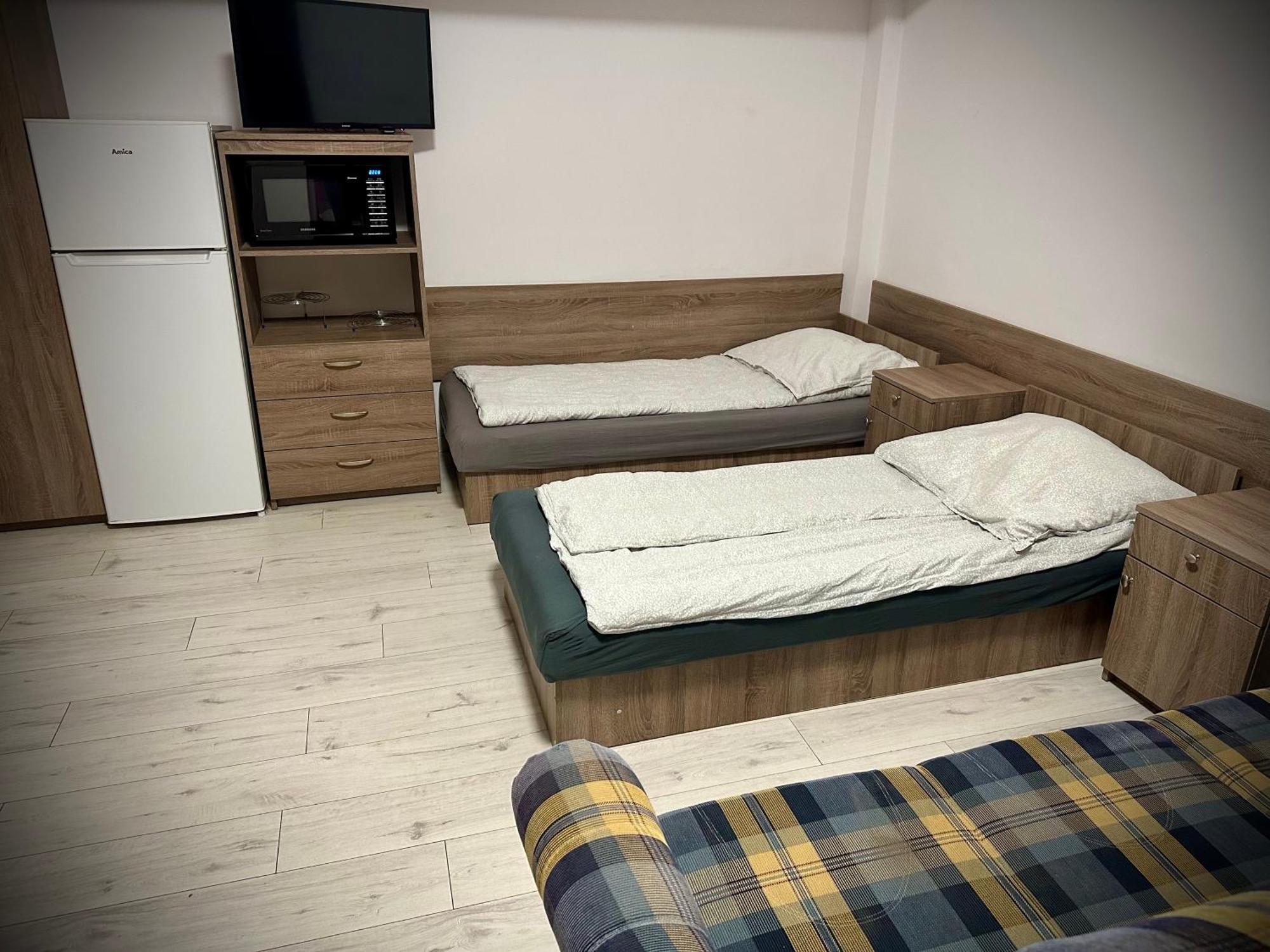 Hostel Sportowa พวอนส์ค ภายนอก รูปภาพ
